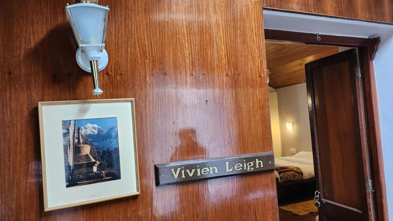 Ivanhoe Hotel Dardzsiling Kültér fotó